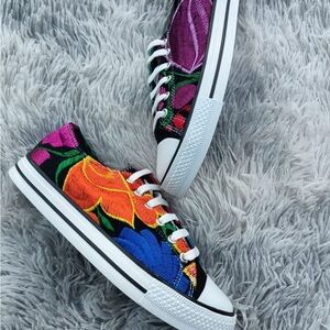 Colorful Embroidered Women's Sneakers